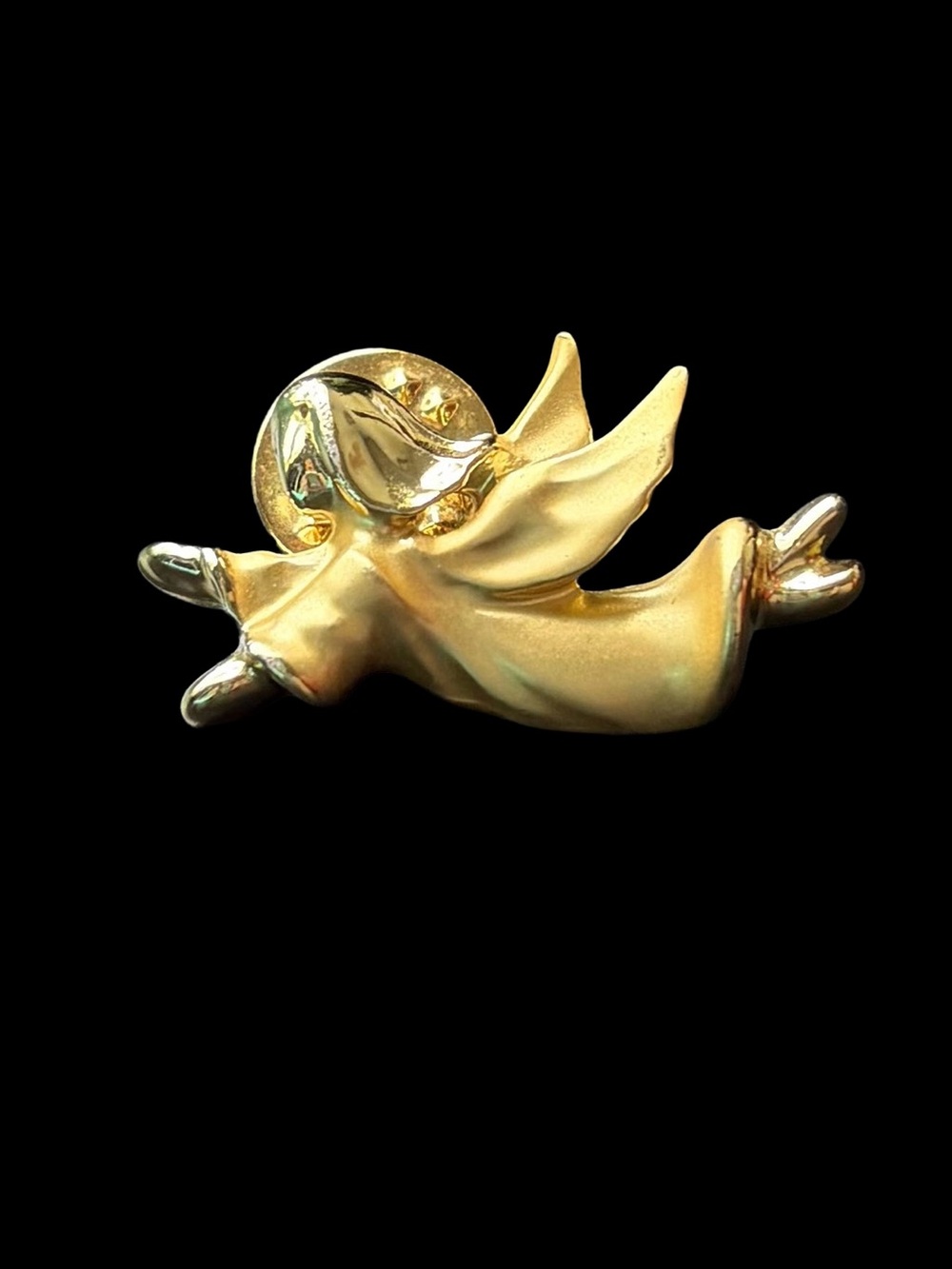 Luigi Giusti "Gigi" Gold Tone Flying Angel Lapel Pin Vintage